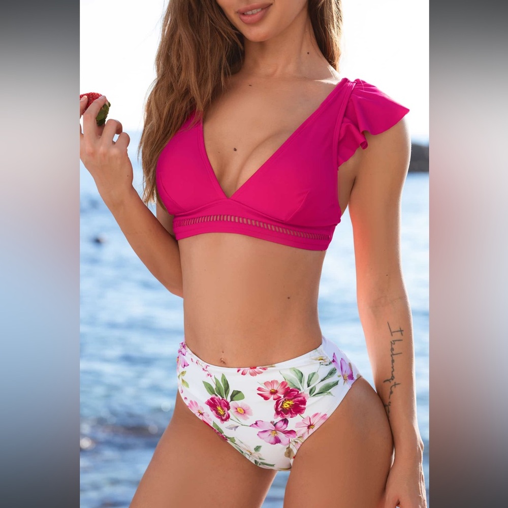 Cupshe Fuchsia Ruffled Bikini Set